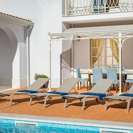 Vabriga Sleeps 8 With Pool Air Con And Wifi